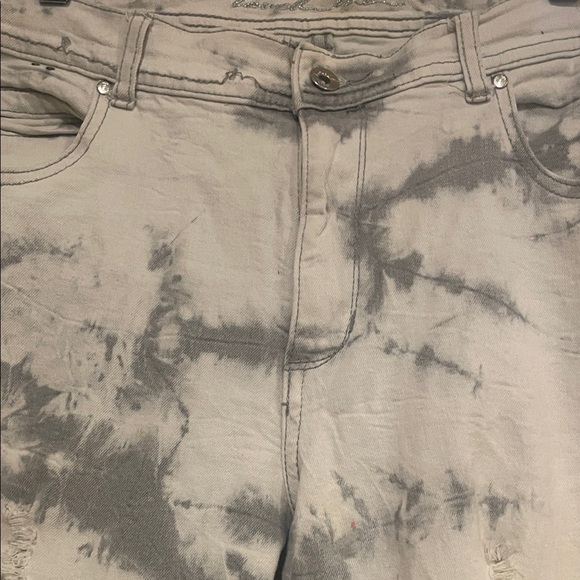 Tie-Dye Skinny Jeans - Picture 5 of 11